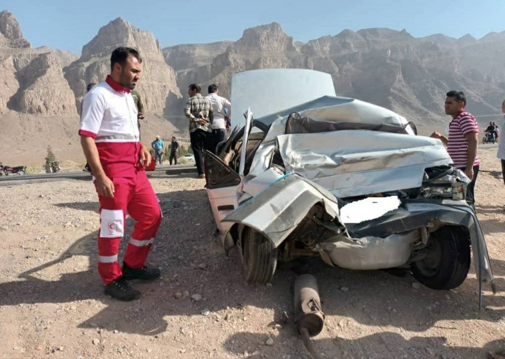 واژگونی وانت سایپا در محور رودان ـ بندرعباس با ۲۰ مصدوم و یک جانباخته