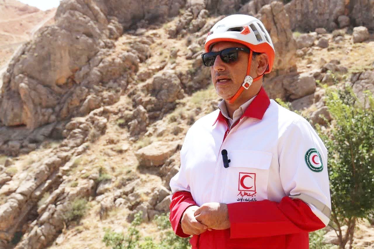 تأکید معاون عملیات سازمان امدادونجات بر توسعه توان عملیاتی تیمهای واکنش سریع بانوان