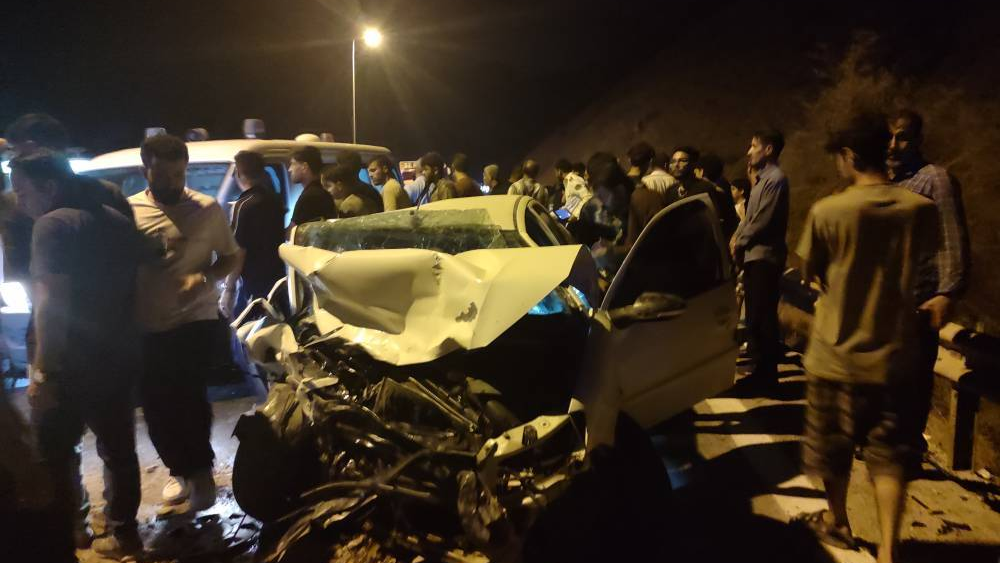 برخورد پژو پارس و رانا در محور دالکی ـ کنارتخته با ۷ مصدوم و یک جانباخته