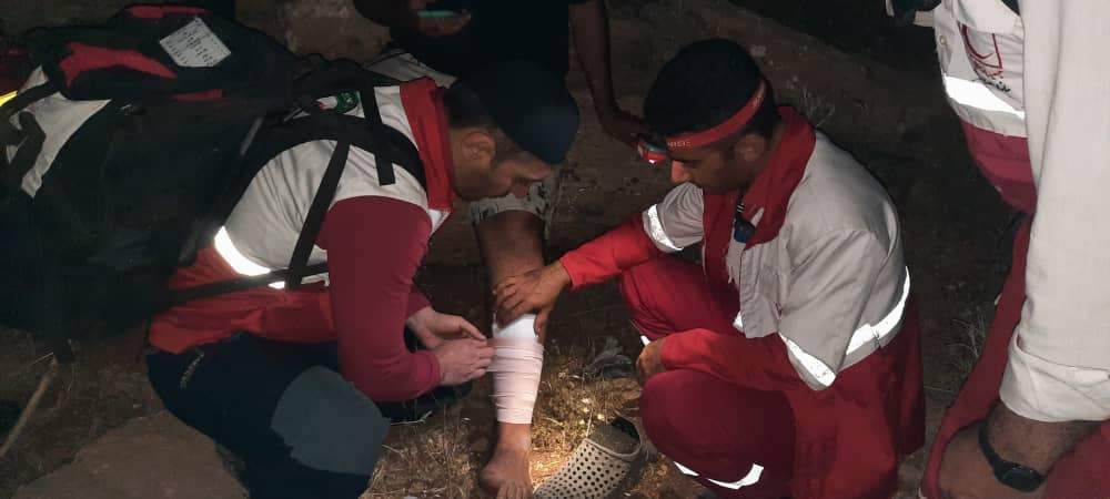✓ نجات ۱۰ نفر گرفتار در ارتفاعات کوه شاهو کردستان توسط نجاتگران جمعیت هلال احمر 